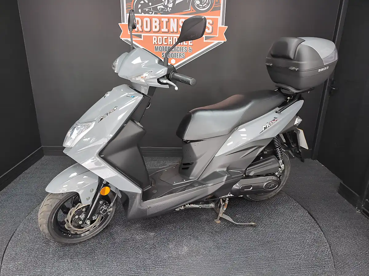 Used 2024 Sym Mask 50 Grey - Interior and Exterior details 4