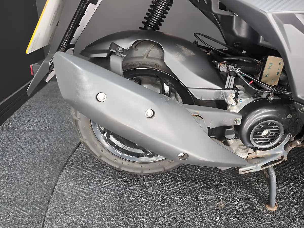 Used 2024 Sym Mask 50 Grey - Interior and Exterior details 8