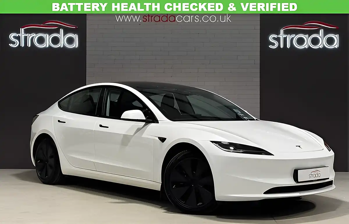 Used 2024 Tesla Model 3 Saloon 4dr White - Front View