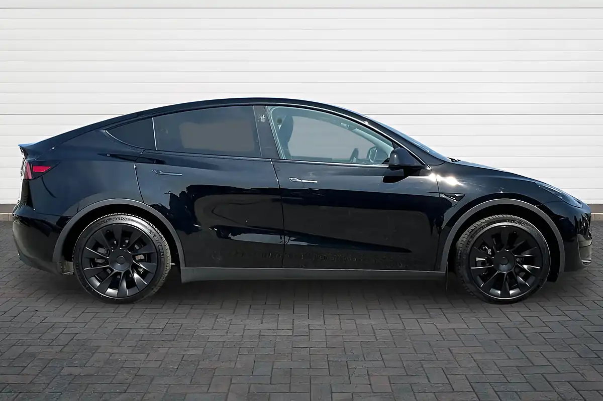 Used 2024 Tesla Model Y SUV 5dr Black - Interior and Exterior details 2