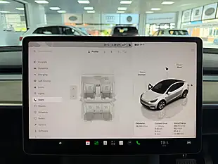 Used 2024 Tesla Model Y White - Interior and Exterior details 17