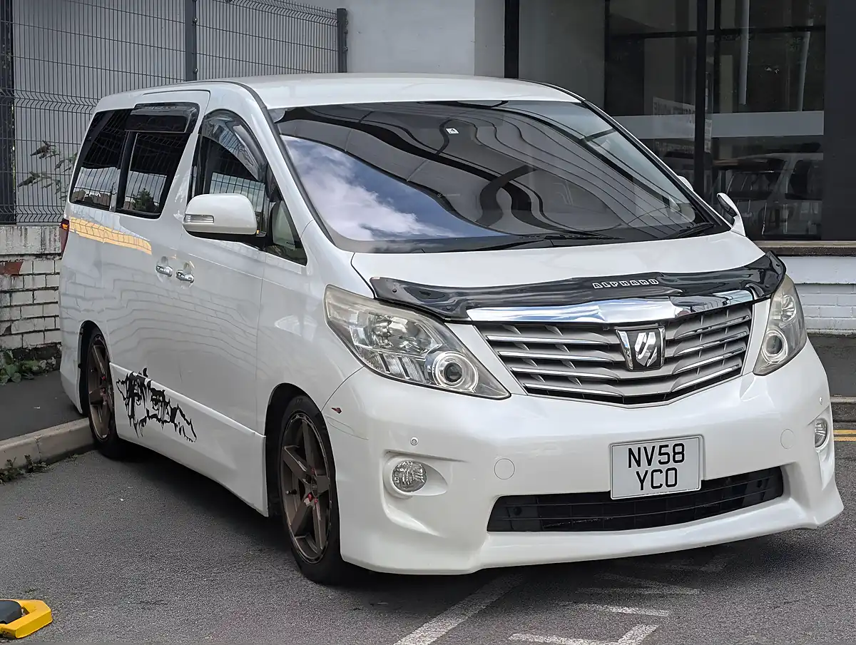 Used 2024 Toyota Alphard - Front View
