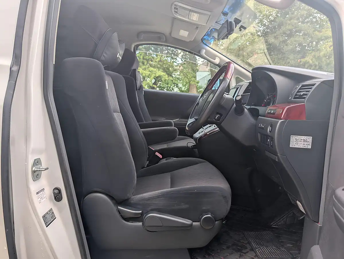 Used 2024 Toyota Alphard - Interior and Exterior details 11