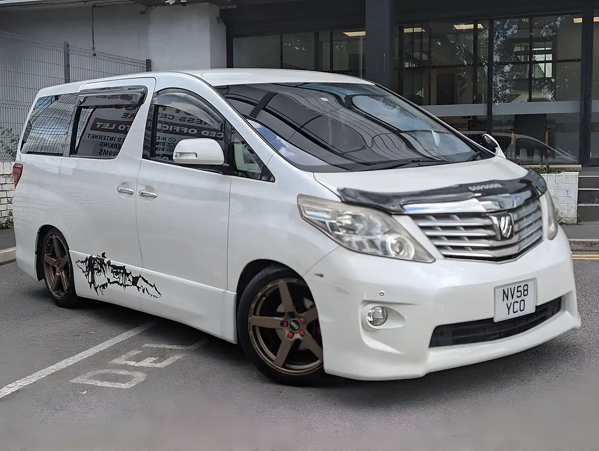 Used 2024 Toyota Alphard - Interior and Exterior details 5