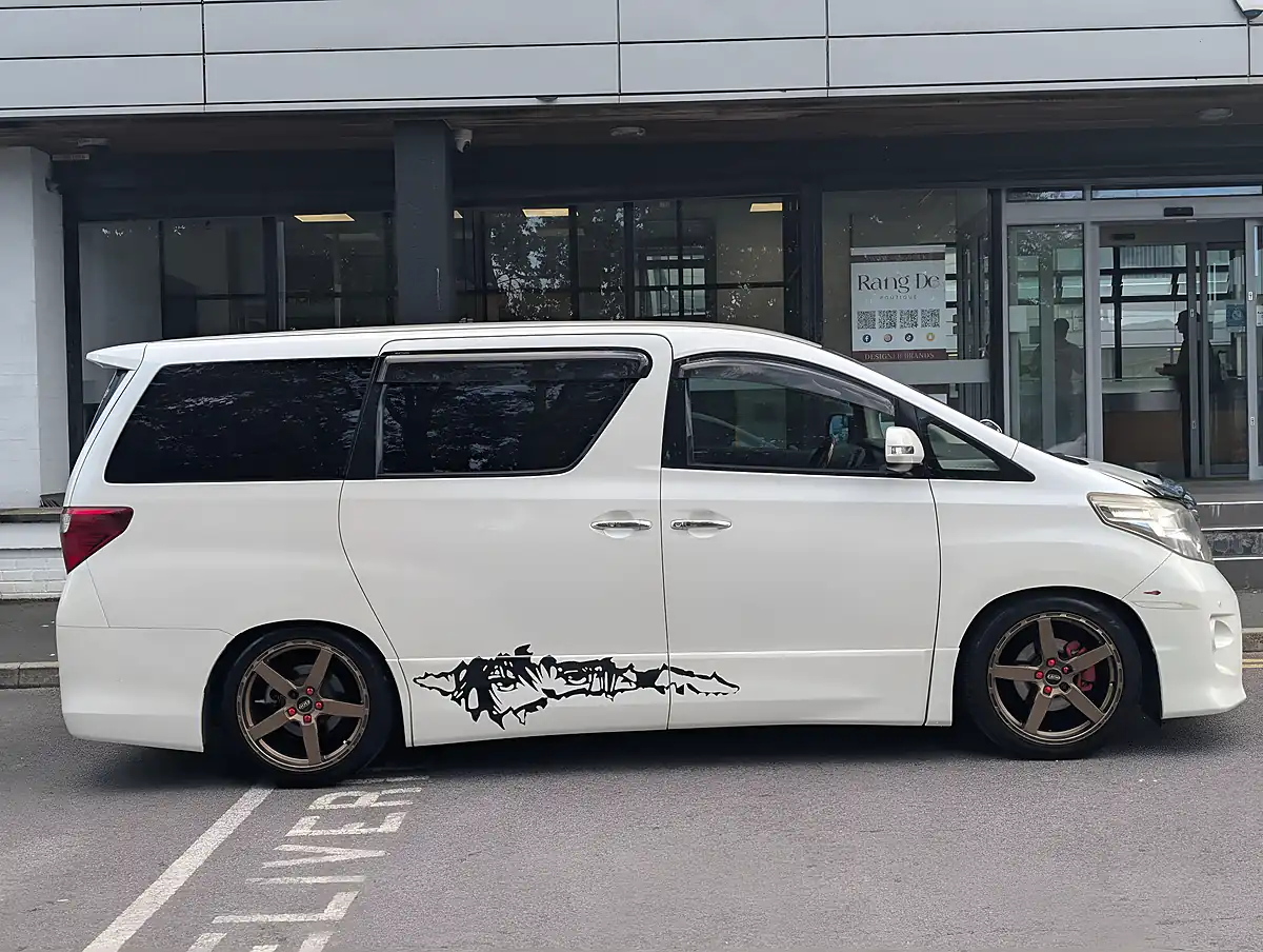 Used 2024 Toyota Alphard - Interior and Exterior details 7