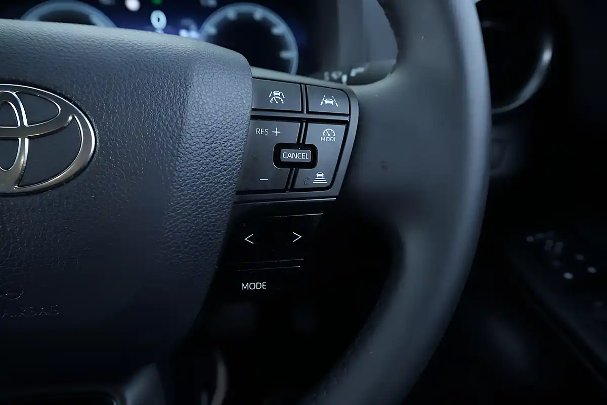 Used 2024 Toyota C-Hr Design White - Interior and Exterior details 12