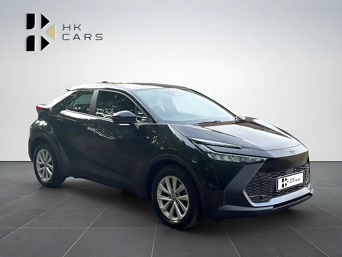 Used 2024 Toyota C-Hr Icon Black - Front View