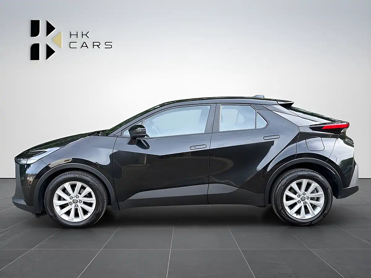 Used 2024 Toyota C-Hr Icon Black - Interior and Exterior details 7