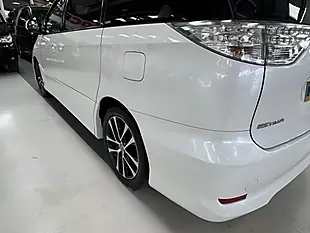 Used 2024 Toyota Estima White - Interior and Exterior details 10