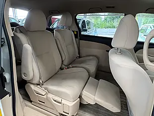 Used 2024 Toyota Estima White - Interior and Exterior details 15