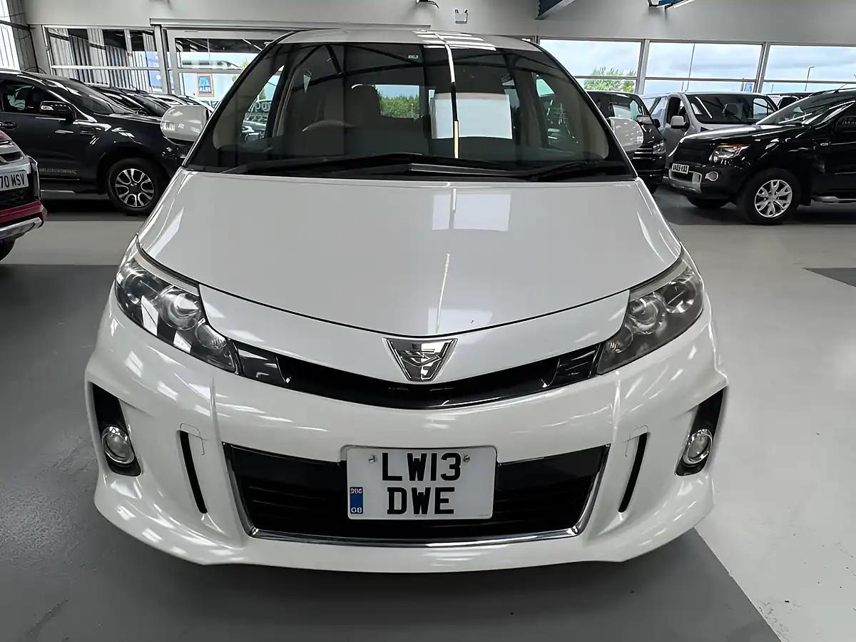 Used 2024 Toyota Estima White - Interior and Exterior details 2