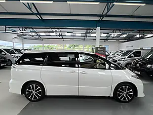 Used 2024 Toyota Estima White - Interior and Exterior details 5