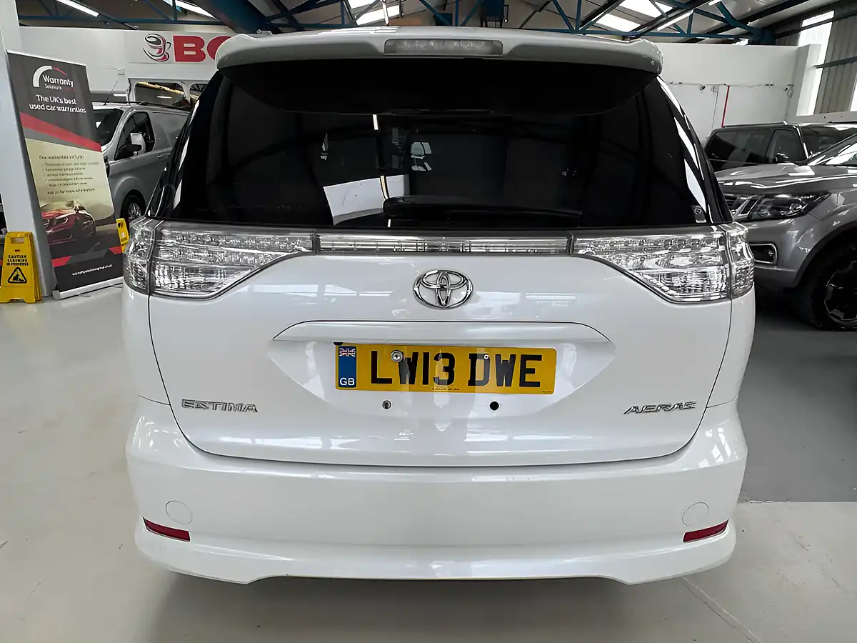 Used 2024 Toyota Estima White - Interior and Exterior details 7