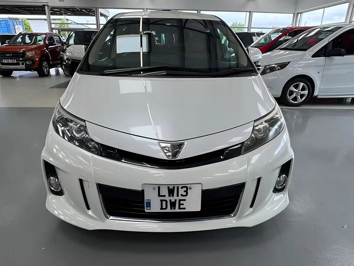 Used 2024 Toyota Estima White - Interior and Exterior details 9