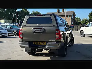 Used 2024 Toyota Hilux Invincible X Country Sports Edition Double Cab Bronze - Interior and Exterior details 11