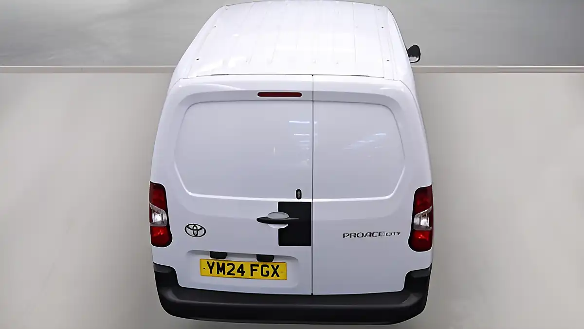 Used 2024 Toyota Proace Active Short Panel Van White - Interior and Exterior details 8