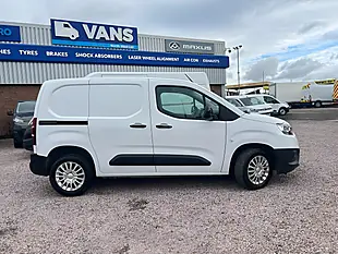 Used 2024 Toyota Proace City Icon White - Interior and Exterior details 2