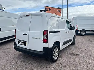 Used 2024 Toyota Proace City Icon White - Interior and Exterior details 3