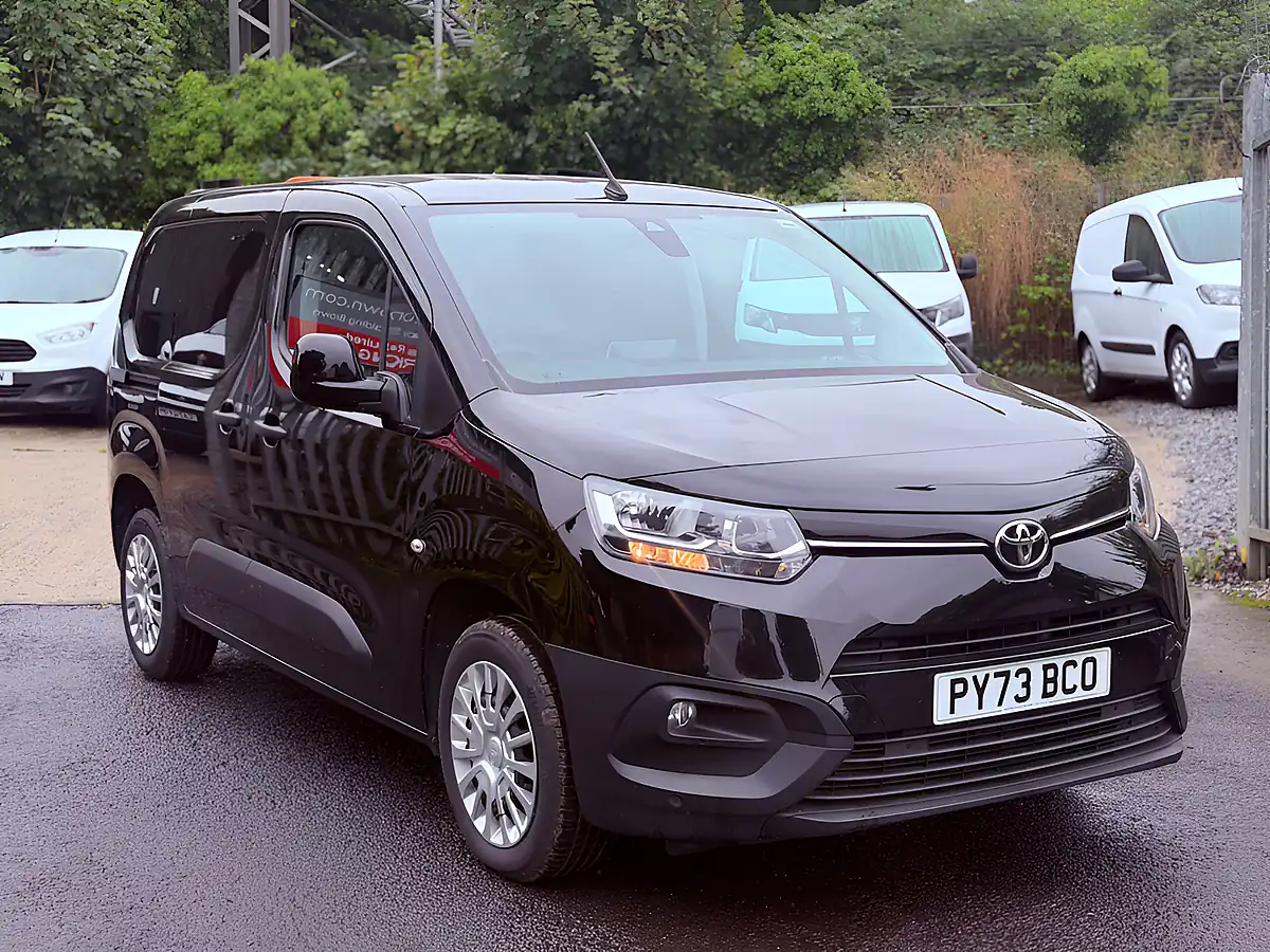 Used 2024 Toyota Proace Icon Short Panel Van Black - Front View