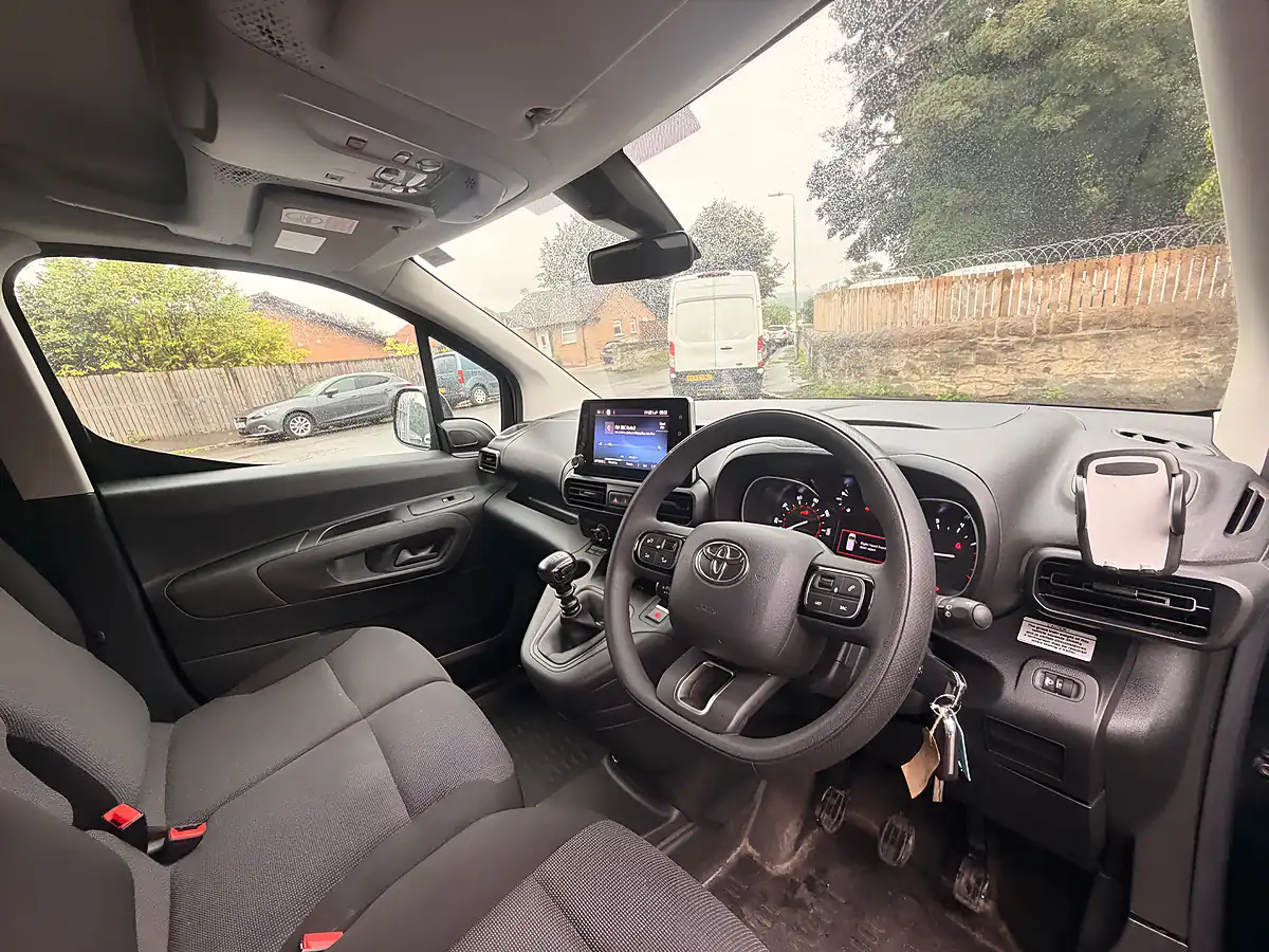 Used 2024 Toyota Proace Icon Short Panel Van Black - Interior and Exterior details 17
