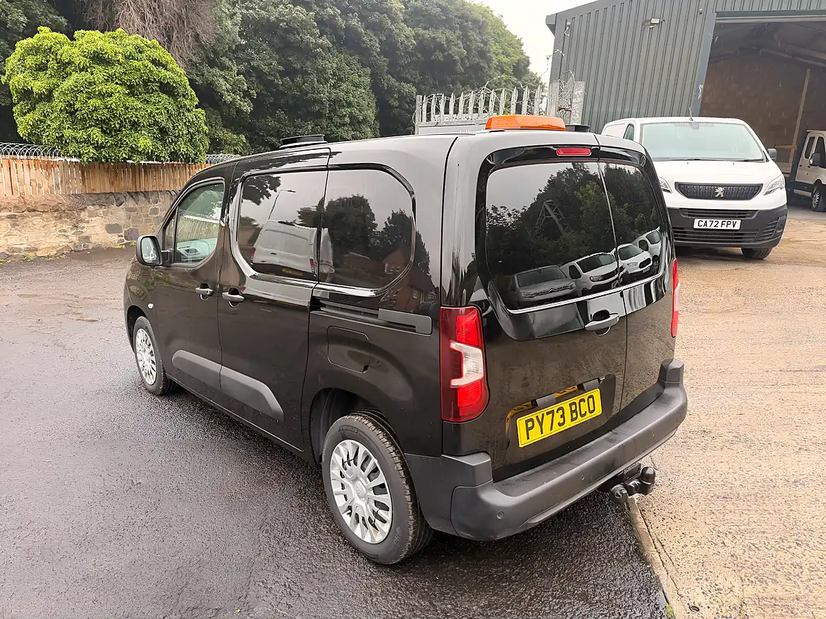Used 2024 Toyota Proace Icon Short Panel Van Black - Interior and Exterior details 5