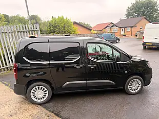 Used 2024 Toyota Proace Icon Short Panel Van Black - Interior and Exterior details 9