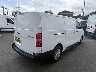 Used 2024 Toyota Proace Icon White - Interior and Exterior details 4