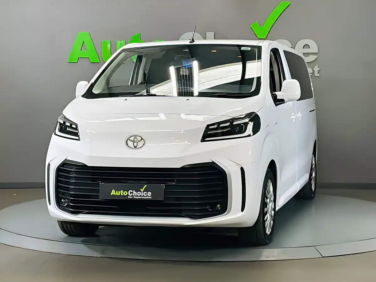 Used 2024 Toyota Proace Verso Icon White - Interior and Exterior details 3