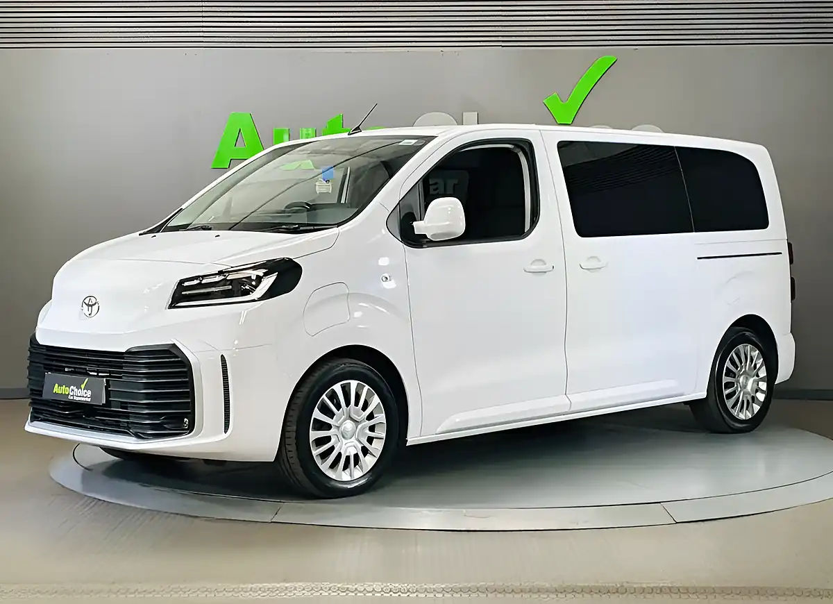 Used 2024 Toyota Proace Verso Icon White - Interior and Exterior details 5