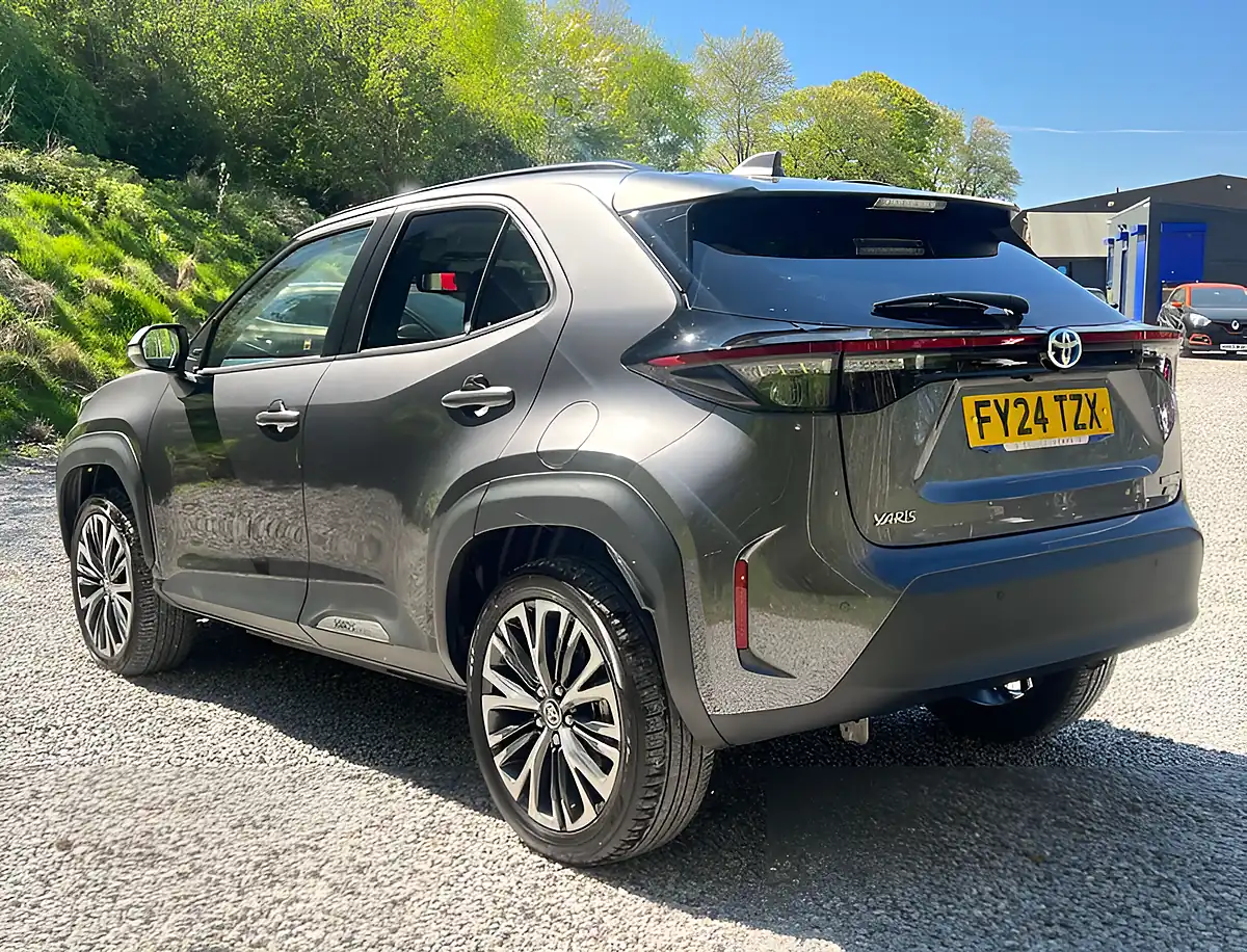 Used 2024 Toyota Yaris Cross Excel Decuma Grey - Interior and Exterior details 5