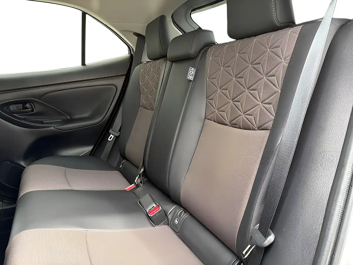 Used 2024 Toyota Yaris Cross Excel Silver - Interior and Exterior details 15