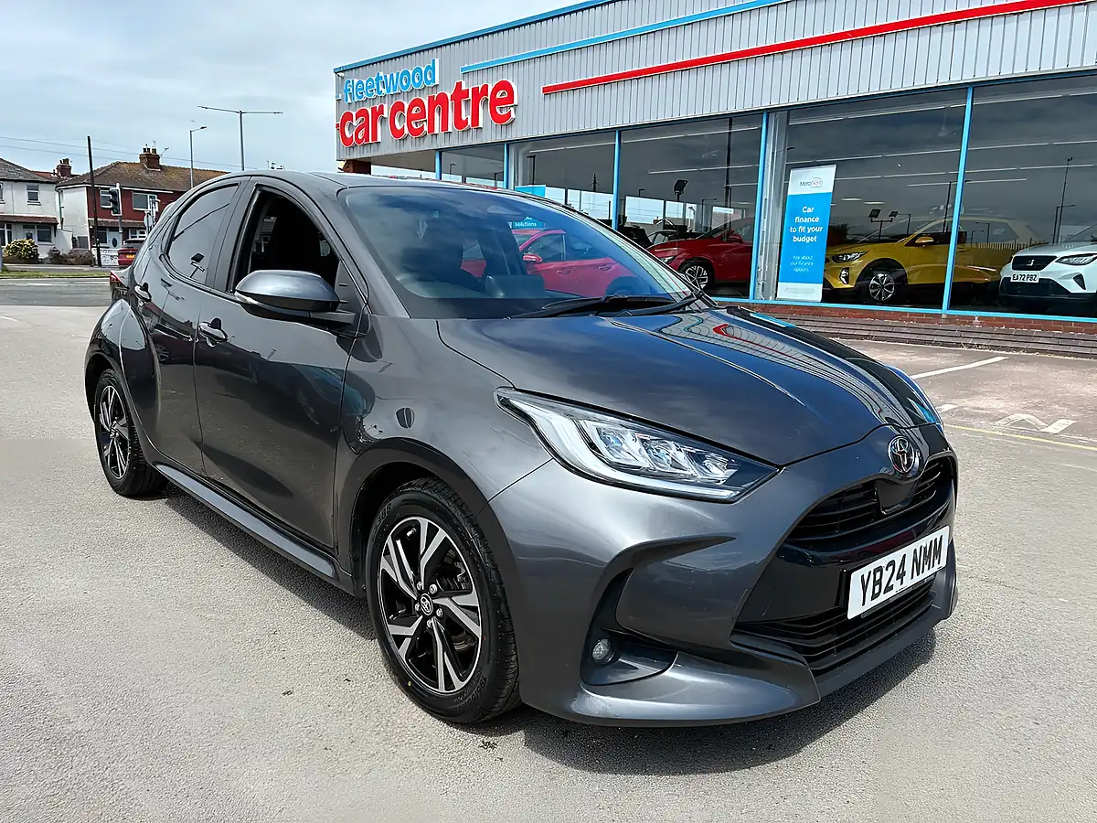 Used 2024 Toyota Yaris Design Grey - Front View