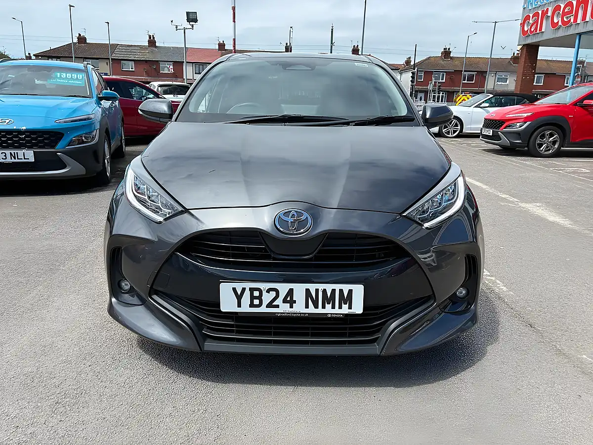 Used 2024 Toyota Yaris Design Grey - Interior and Exterior details 15