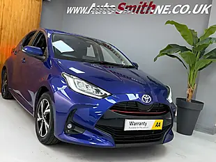 Used 2024 Toyota Yaris Design Juniper Blue - Interior and Exterior details 12