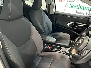 Used 2024 Toyota Yaris Design White - Interior and Exterior details 6