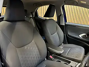 Used 2024 Toyota Yaris Icon Juniper Blue - Interior and Exterior details 17