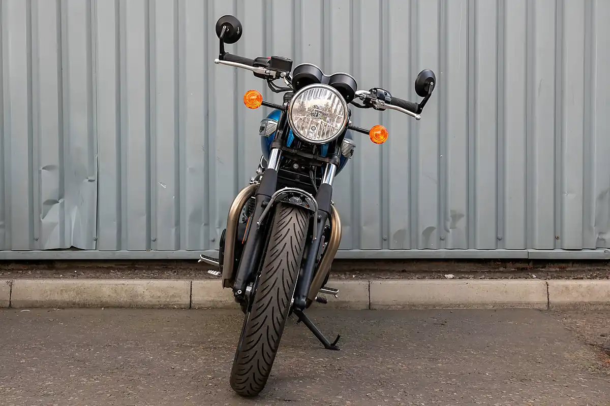 Used 2024 Triumph Bonneville T100 Chrome Edition Cobalt Blue - Interior and Exterior details 3