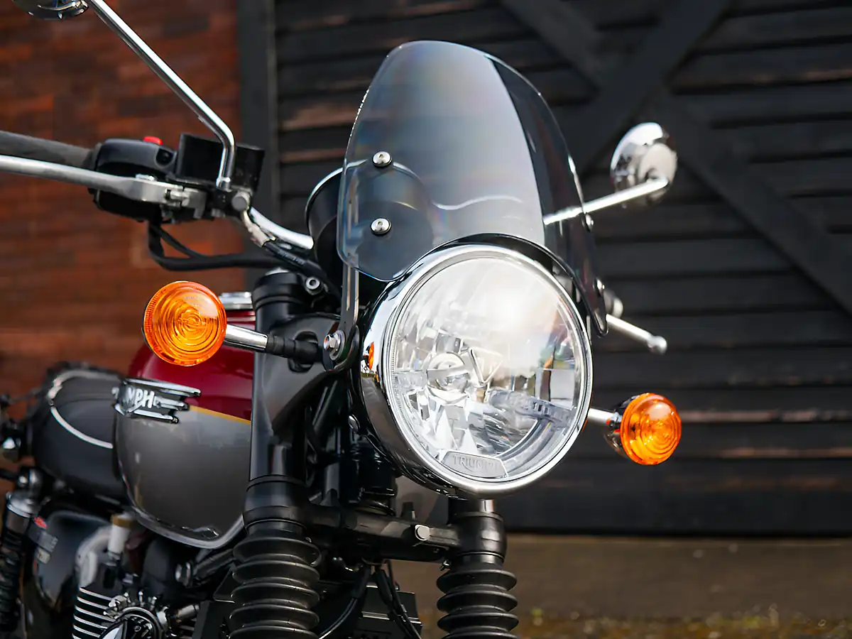 Used 2024 Triumph Bonneville T120 Red and Silver - Interior and Exterior details 6