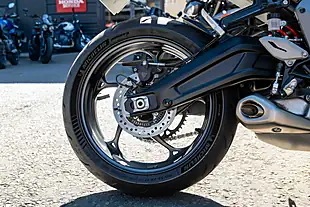 Used 2024 Triumph Daytona 660 Carnival Red / Sapphire Black - Interior and Exterior details 14