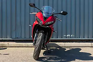 Used 2024 Triumph Daytona 660 Carnival Red / Sapphire Black - Interior and Exterior details 3