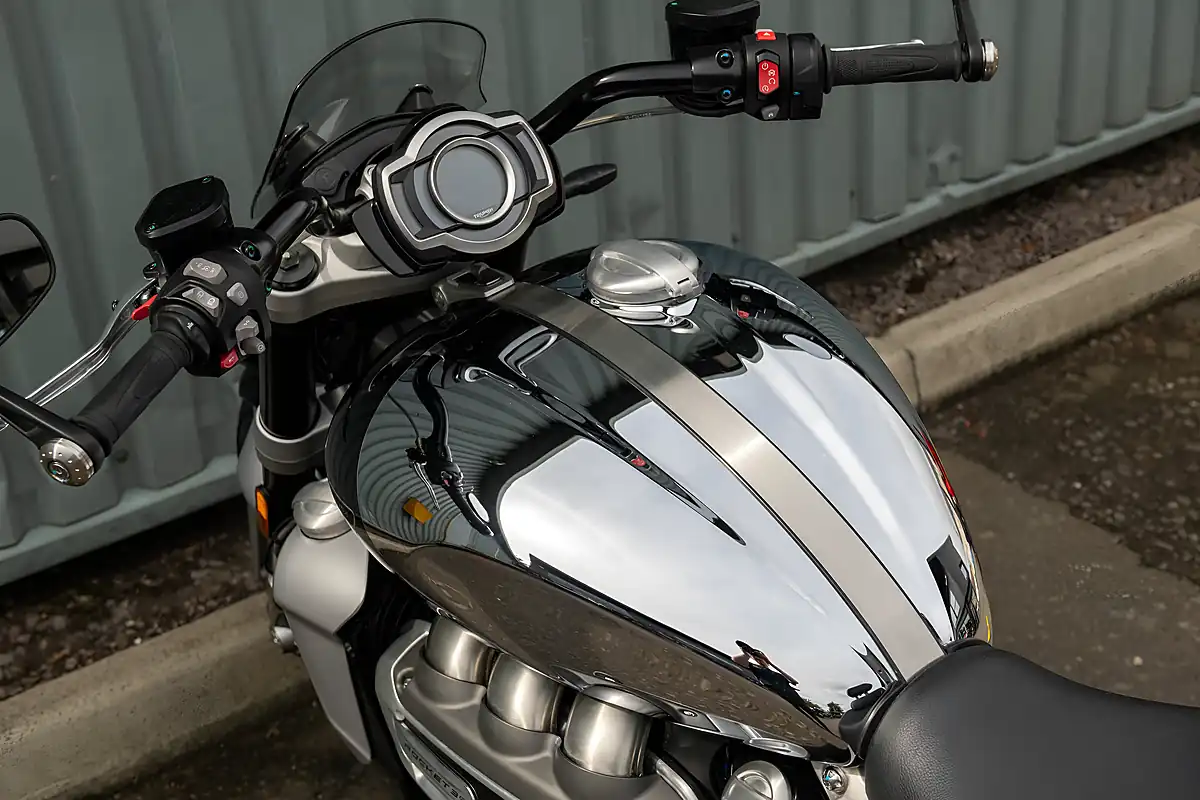 Used 2024 Triumph Rocket 3 GT Chrome / Black - Interior and Exterior details 18
