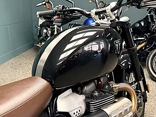 Used 2024 Triumph Scrambler 1200 X Black - Interior and Exterior details 13