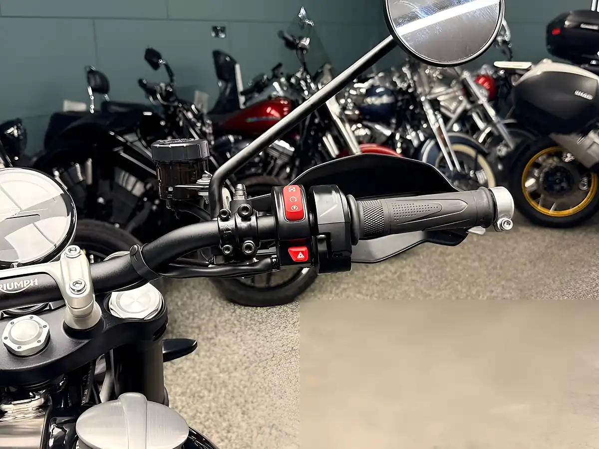 Used 2024 Triumph Scrambler 1200 X Black - Interior and Exterior details 15