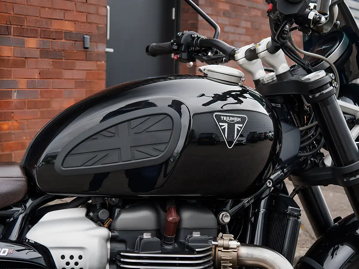 Used 2024 Triumph Scrambler 1200 X Sapphire Black - Interior and Exterior details 8