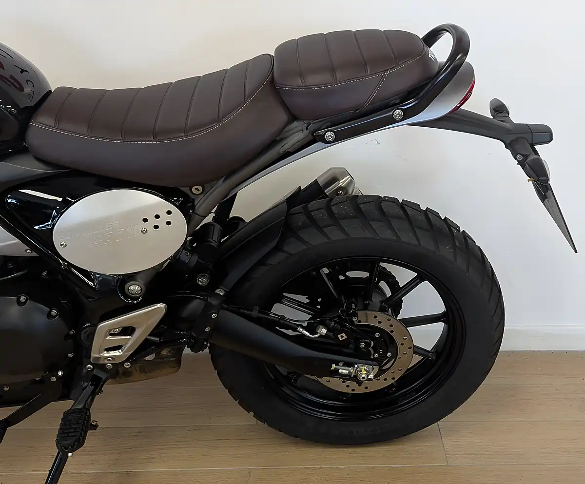 Used 2024 Triumph Scrambler 400 Modern Classics Black - Interior and Exterior details 12