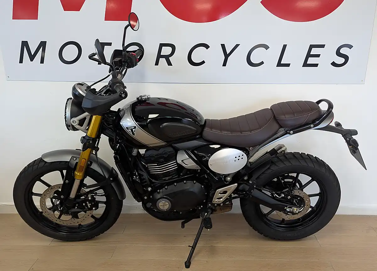 Used 2024 Triumph Scrambler 400 Modern Classics Black - Interior and Exterior details 2