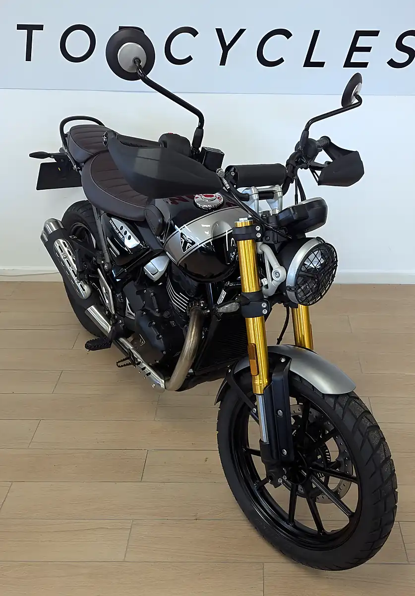 Used 2024 Triumph Scrambler 400 Modern Classics Black - Interior and Exterior details 5