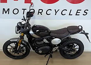 Used 2024 Triumph Scrambler 400 Modern Classics Black - Interior and Exterior details 6