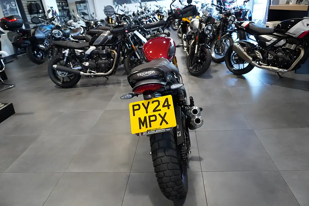 Used 2024 Triumph Scrambler 400 X Red Metallic - Interior and Exterior details 4