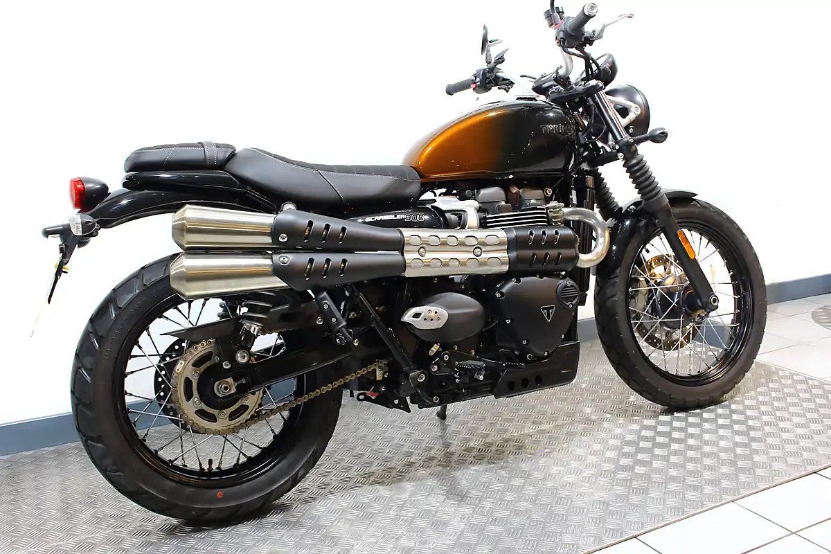 Used 2024 Triumph Scrambler 900 Orange Stealth Orange - Interior and Exterior details 3